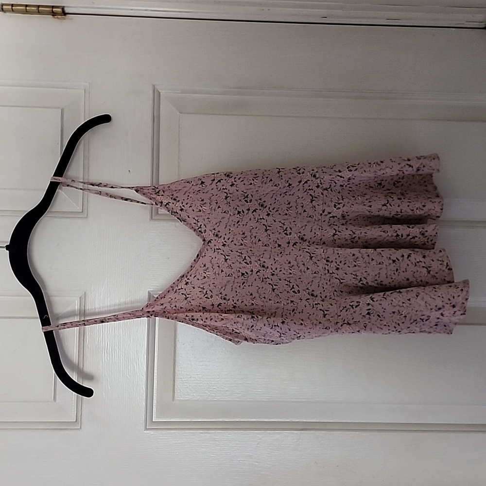 American Eagle Pink Floral Peplum Cami